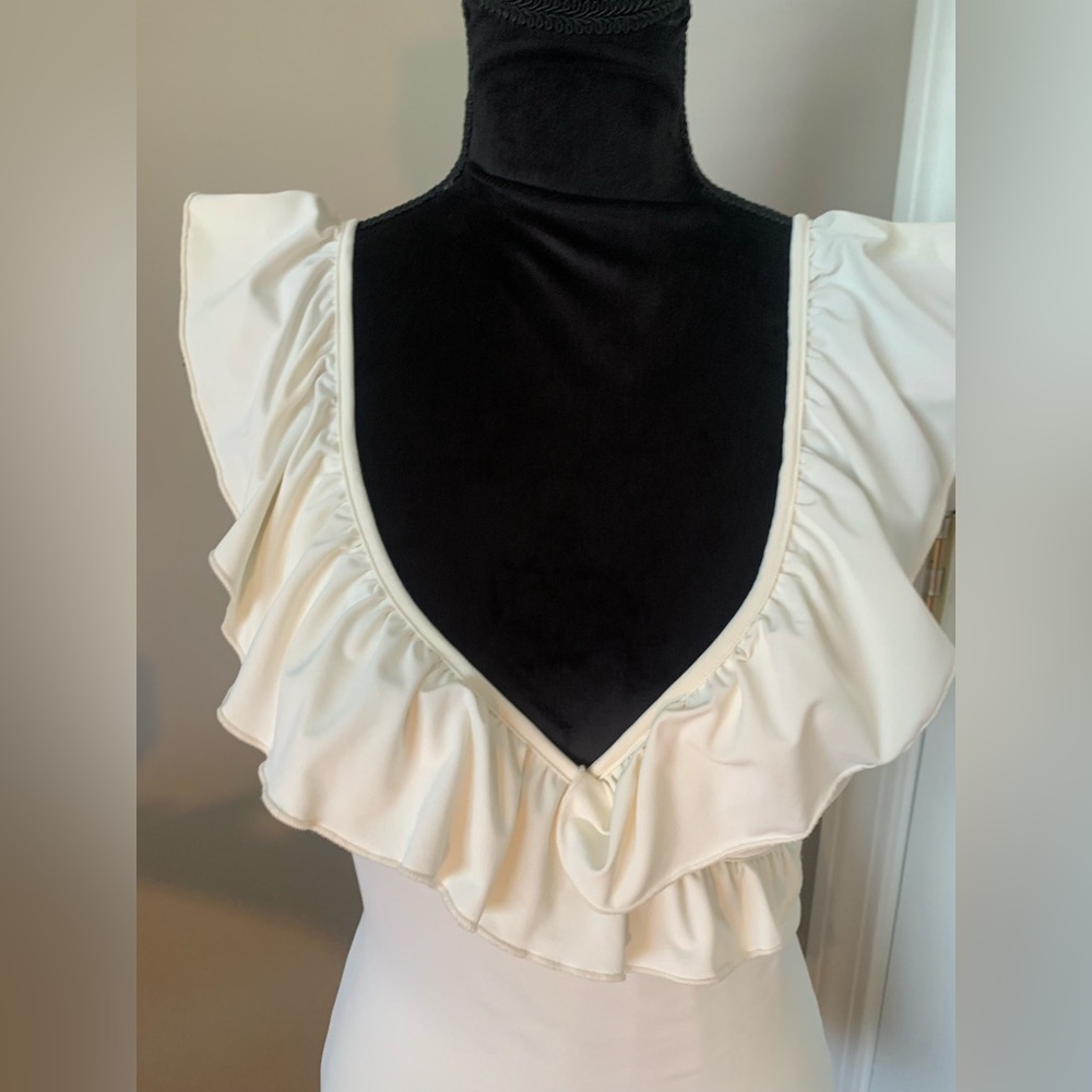 Elegant White Ruffle Women's Top
